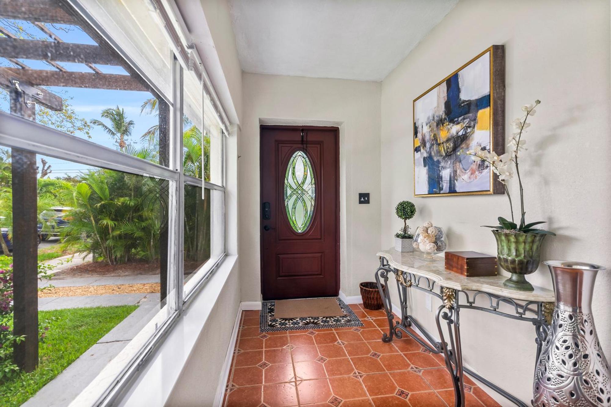 Chic Downtown Vacation Home And Guest Home ウェストパームビーチ エクステリア 写真