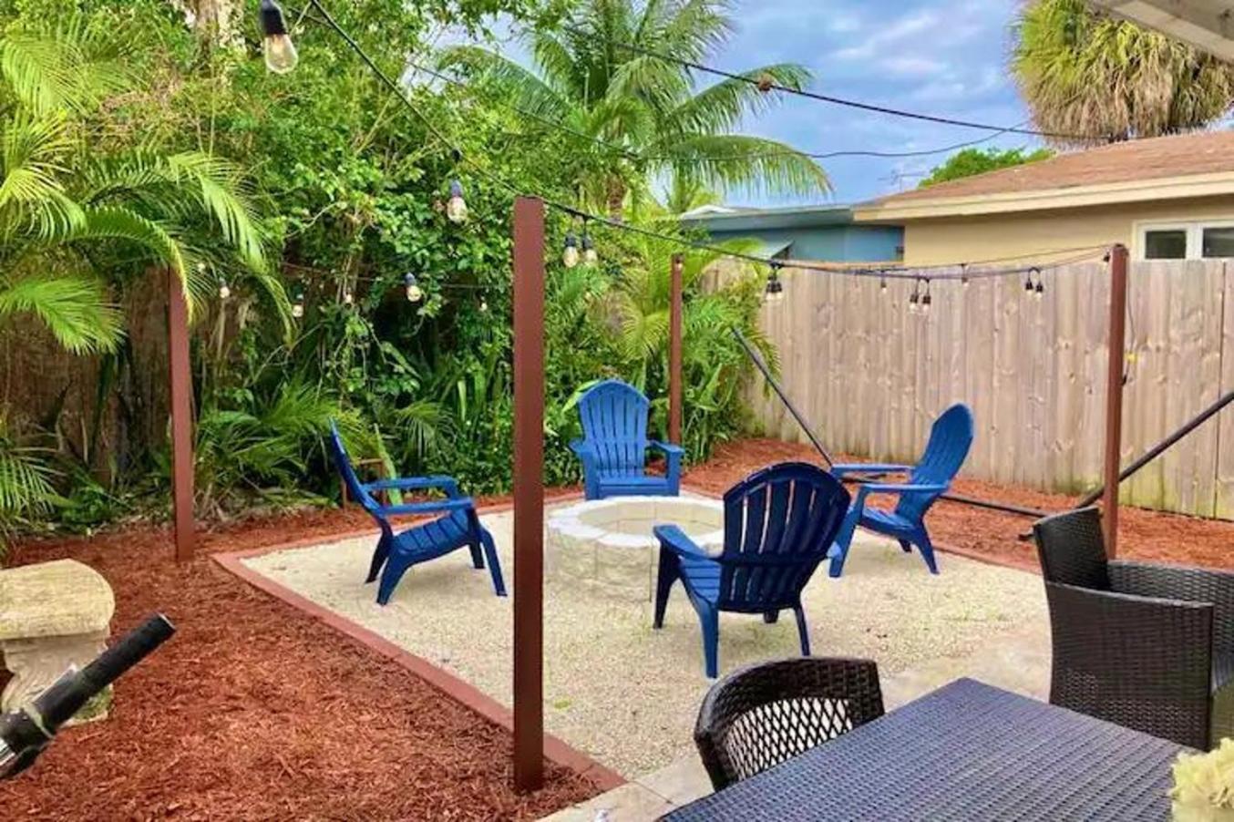 Chic Downtown Vacation Home And Guest Home ウェストパームビーチ エクステリア 写真