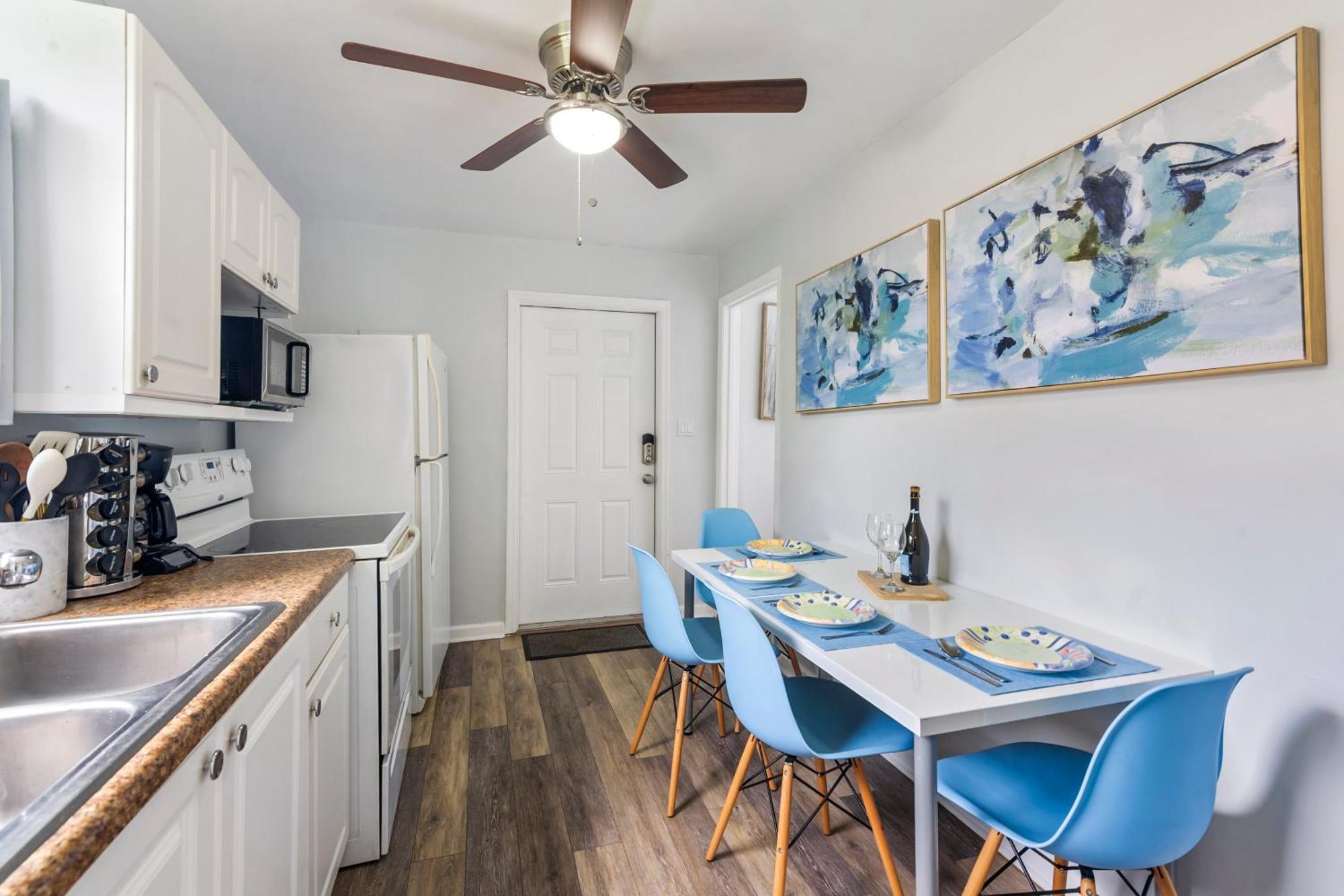 Chic Downtown Vacation Home And Guest Home ウェストパームビーチ エクステリア 写真