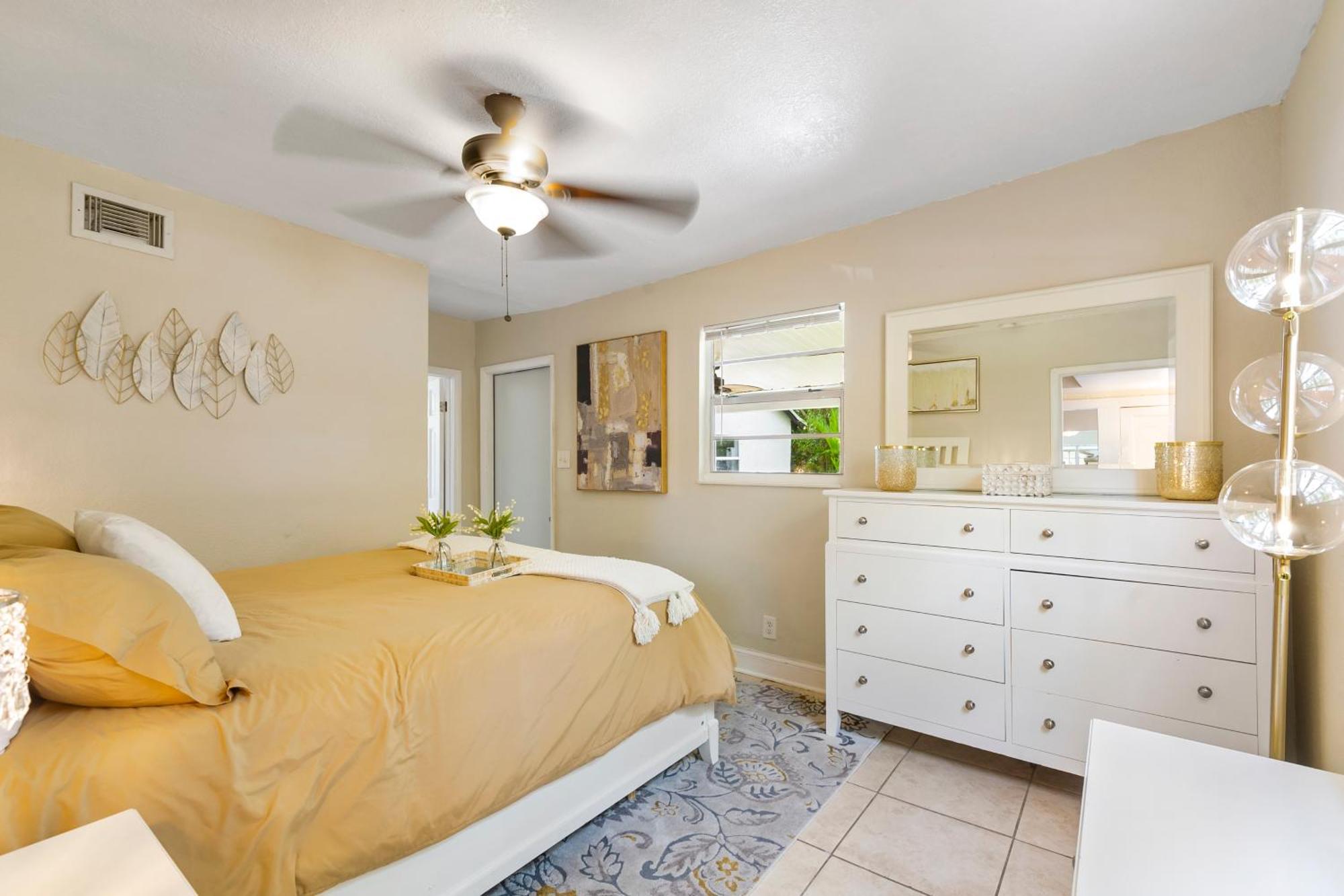 Chic Downtown Vacation Home And Guest Home ウェストパームビーチ エクステリア 写真