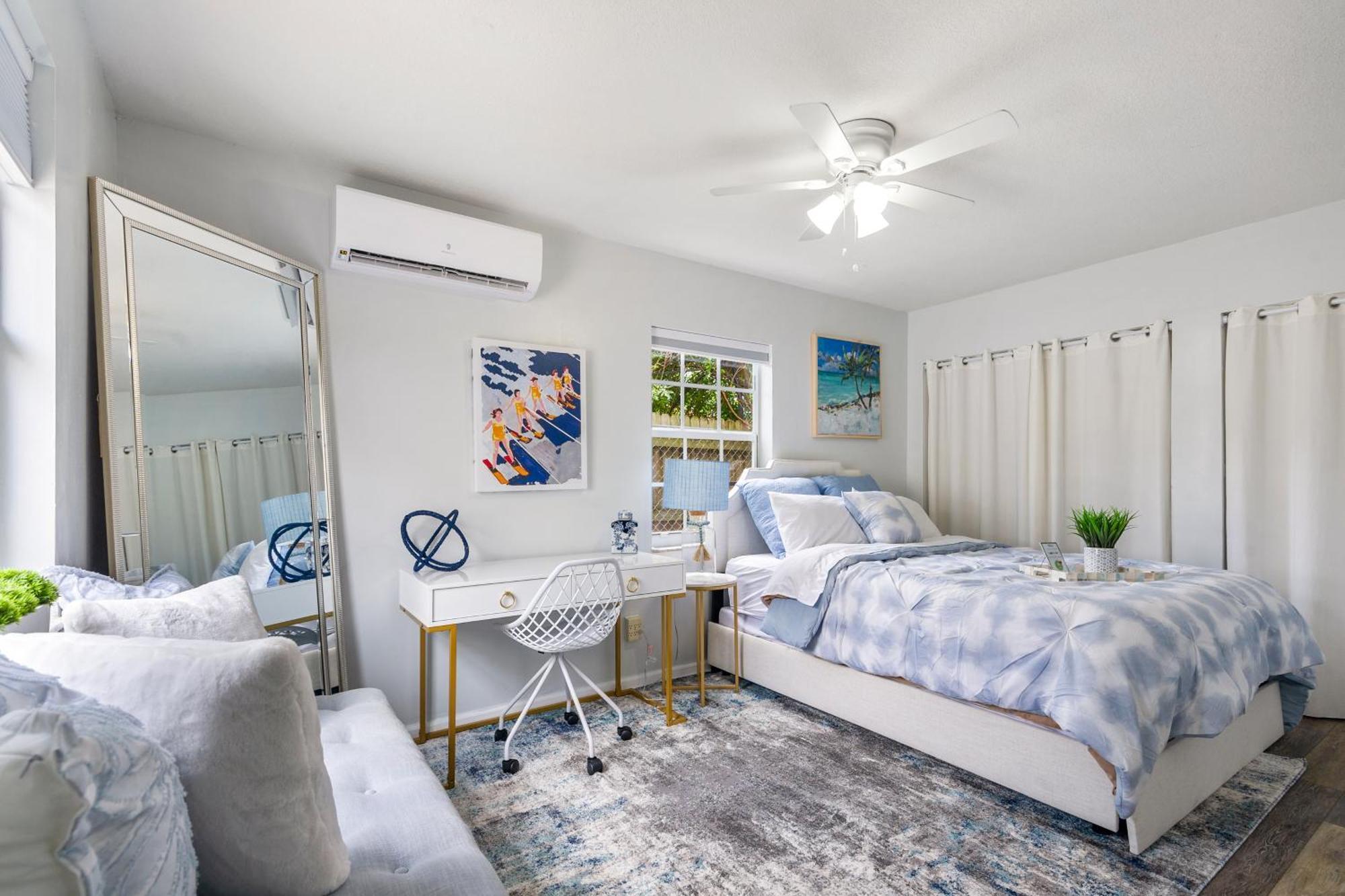 Chic Downtown Vacation Home And Guest Home ウェストパームビーチ エクステリア 写真